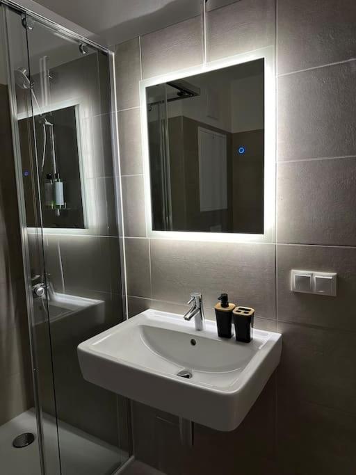 Exclusive Brandnew Apartment U3 Vienna Esterno foto